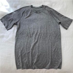 Lululemon Men’s Gray Swiftly Tech